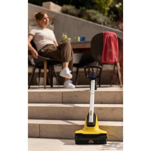 Kärcher Akku-Terrassenreiniger PCL 3-18 Battery Set, Hartbodenreiniger – Bild 12